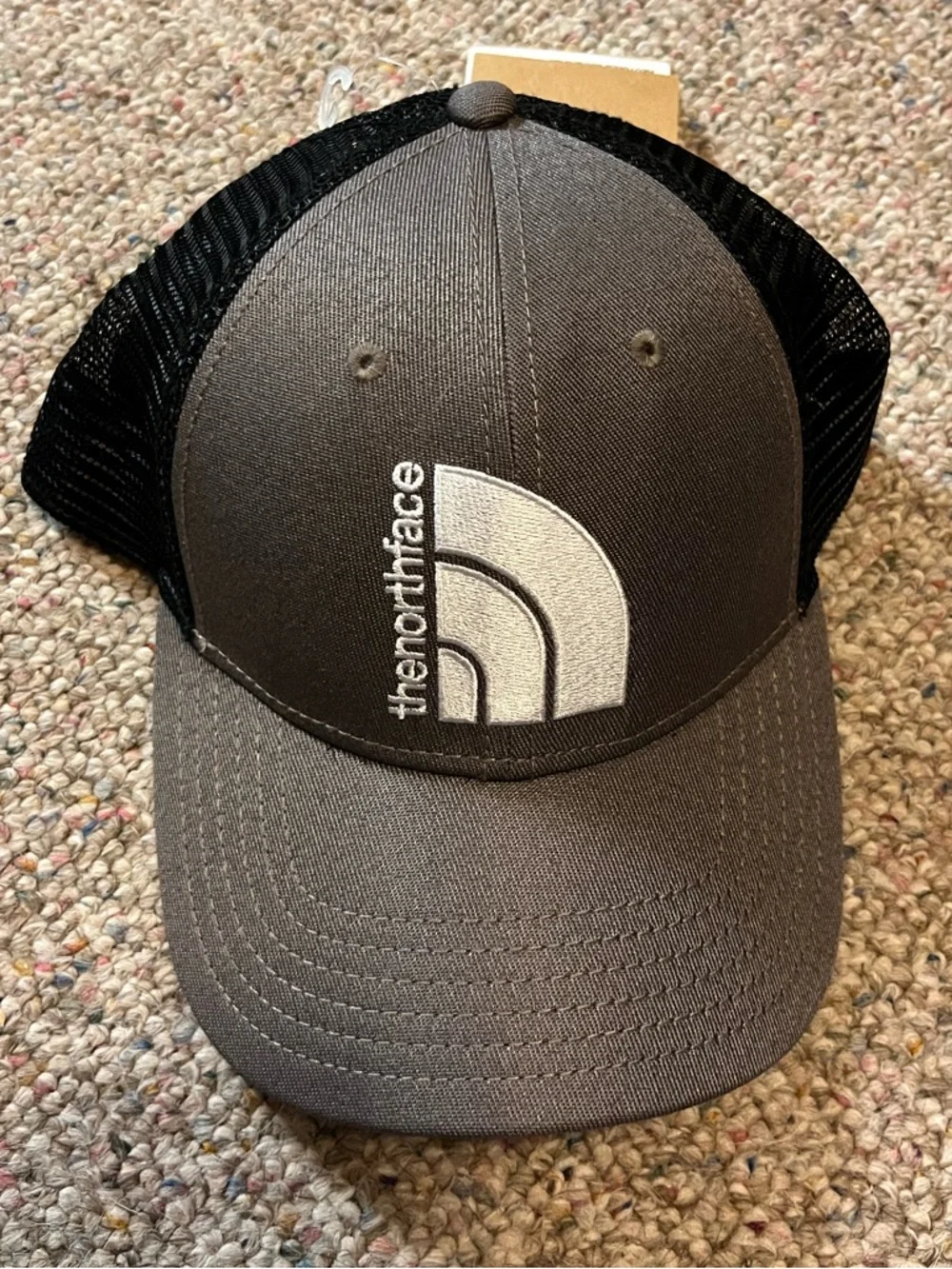 🆕 The North Face Mudder Trucker Hat